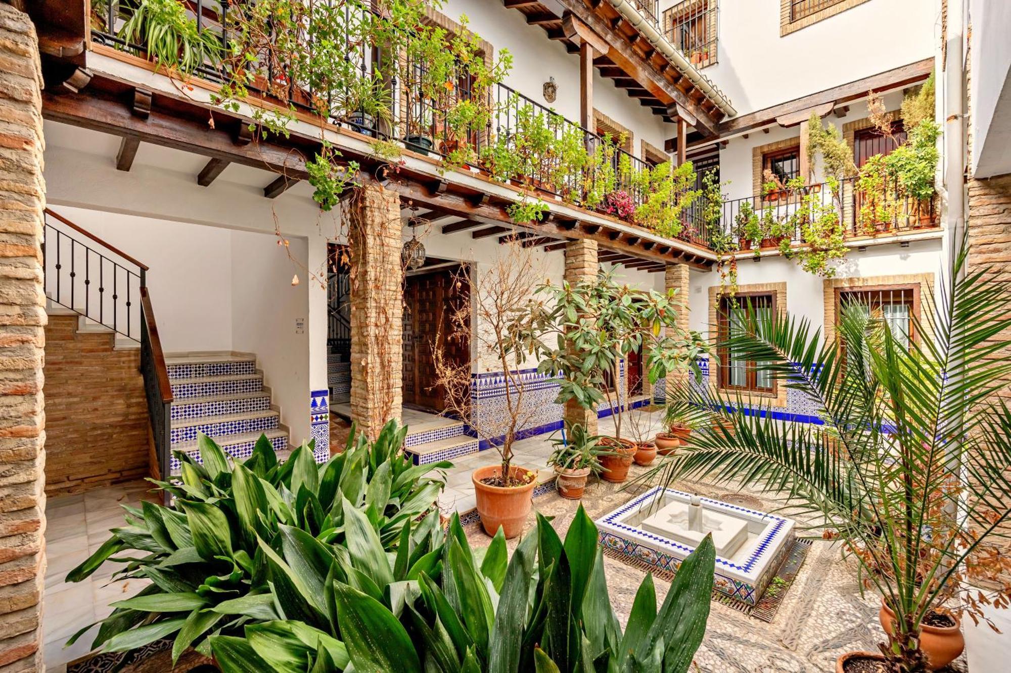 Tuguest Nazari Caldereria Apartments - Free Parking Granada Exterior photo